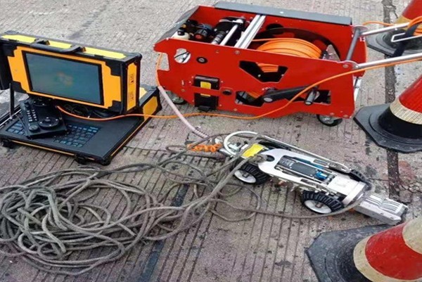 定兴CCTV管道检测机器人